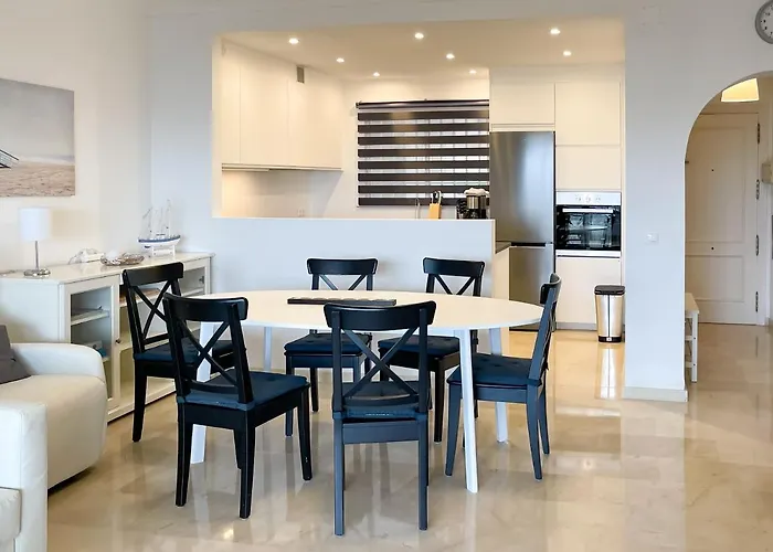 Апартаменти 61-beach Front With Stunning Views In *