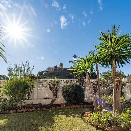 61-beach Front With Stunning Views In