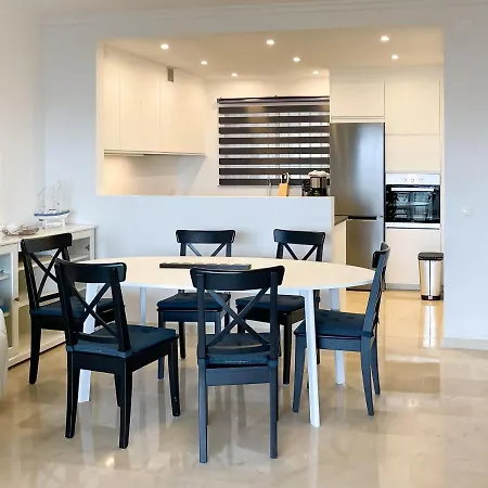 Appartement 61-beach Front With Stunning Views In *