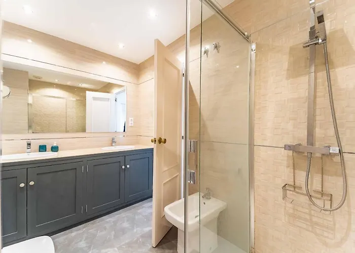 61-beach Front With Stunning Views In アパート