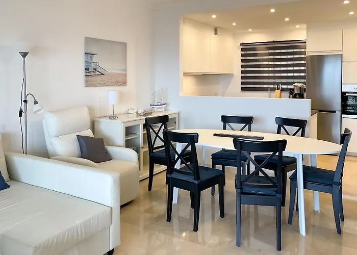 アパート 61-beach Front With Stunning Views In