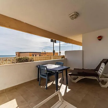 61-beach Front With Stunning Views In Apartament Fuengirola