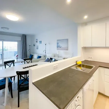 61-beach Front With Stunning Views In Apartament