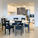 Apartman 61-beach Front With Stunning Views In *