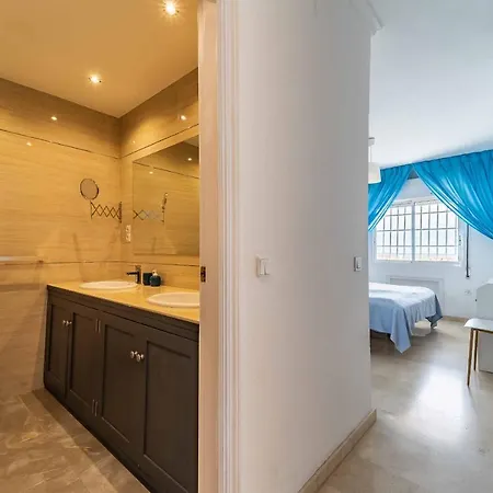 61-beach Front With Stunning Views In アパート