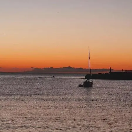 61-beach Front With Stunning Views In アパート