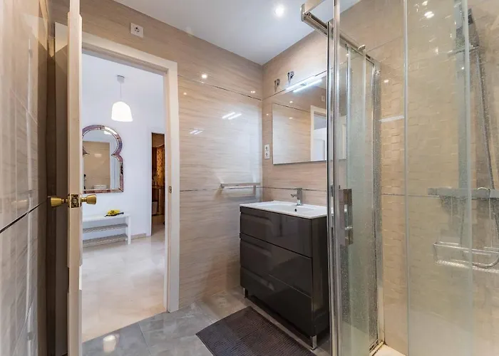 דירה 61-beach Front With Stunning Views In פואנגירולה