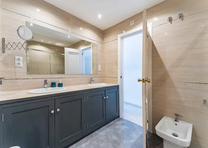 61-beach Front With Stunning Views In פואנגירולה